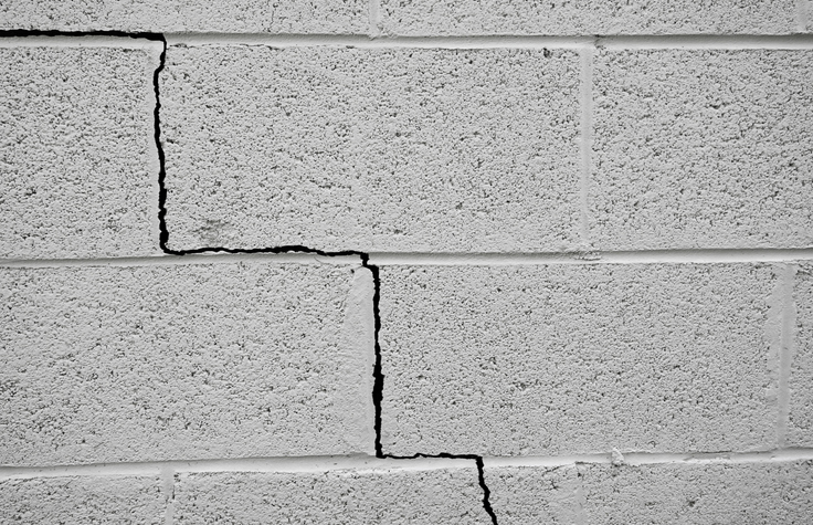 foundation crack needing repaired